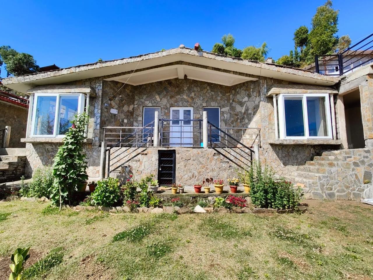 Indus Valley Mukteshwar Villa Exterior photo