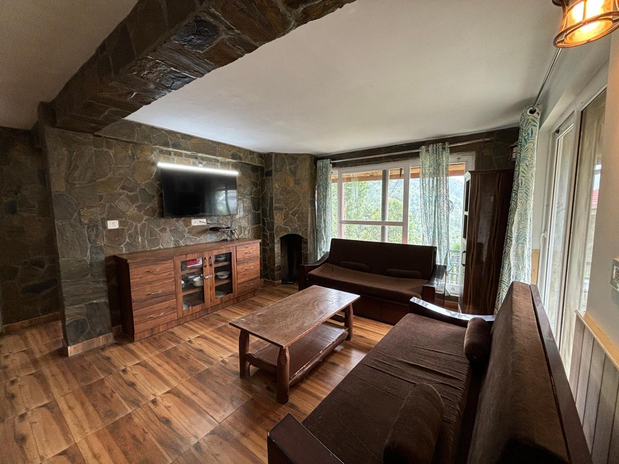 Indus Valley Mukteshwar Villa Exterior photo